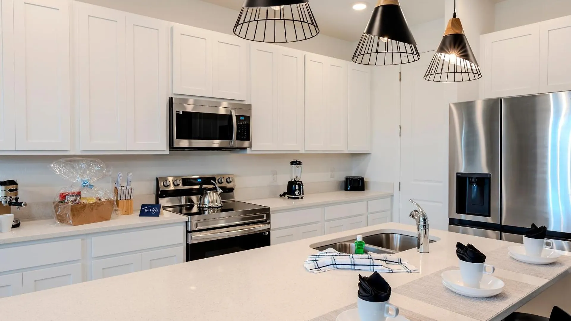Pet Friendly Luxury Escape Minutes From Disney 347 Davenport Holiday home