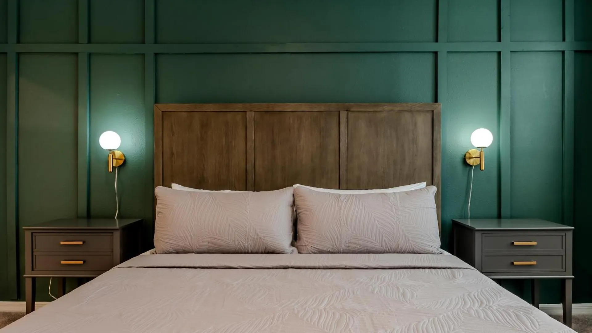 Pet Friendly Luxury Escape Minutes From Disney 347 Davenport Holiday home