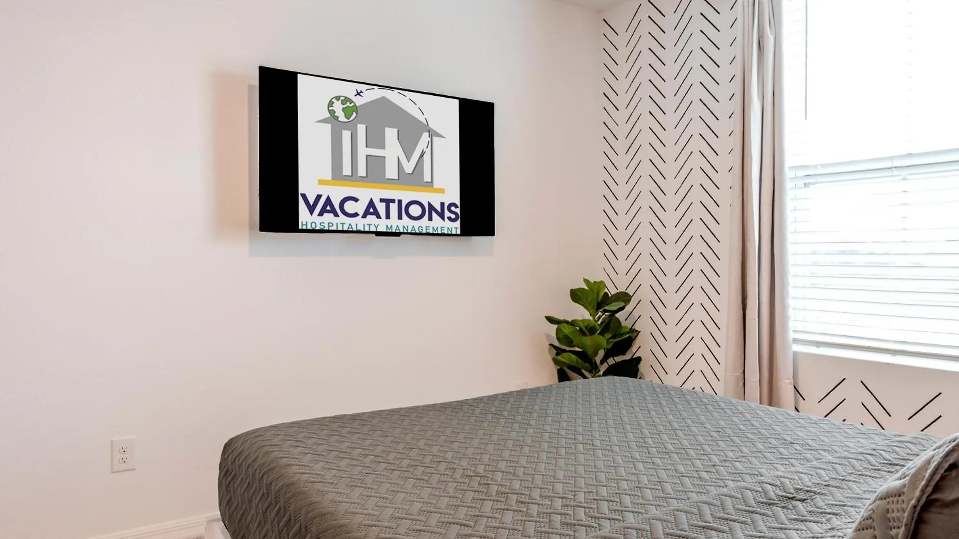 Pet Friendly Luxury Escape Minutes From Disney 347 Davenport